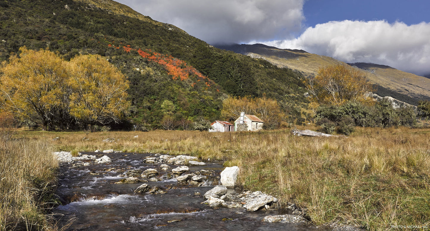 REES VALLEY RIVER HUTS
