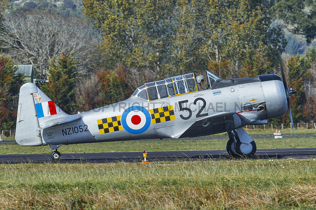 Warbirds - Harvard #10