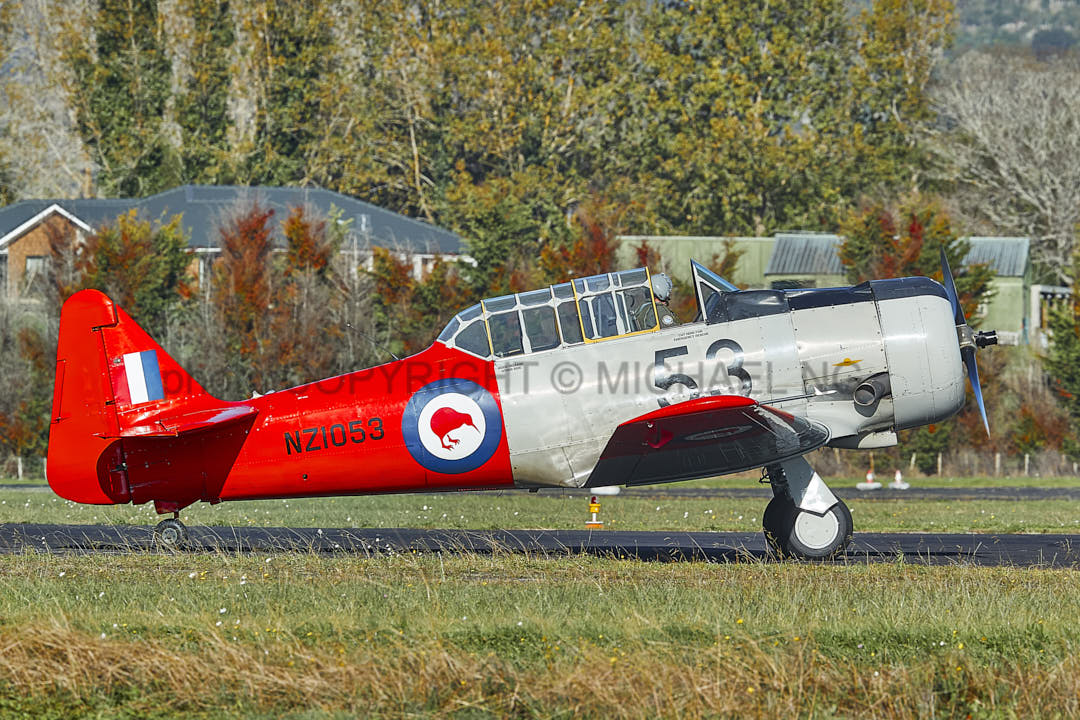 Warbirds - Harvard #5