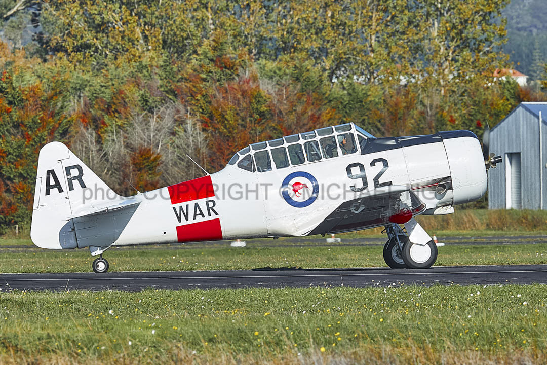 Warbirds - Harvard #4